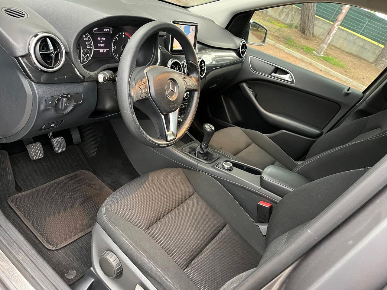 Mercedes-benz B 180 CDI BlueEFFICIENCY Executive