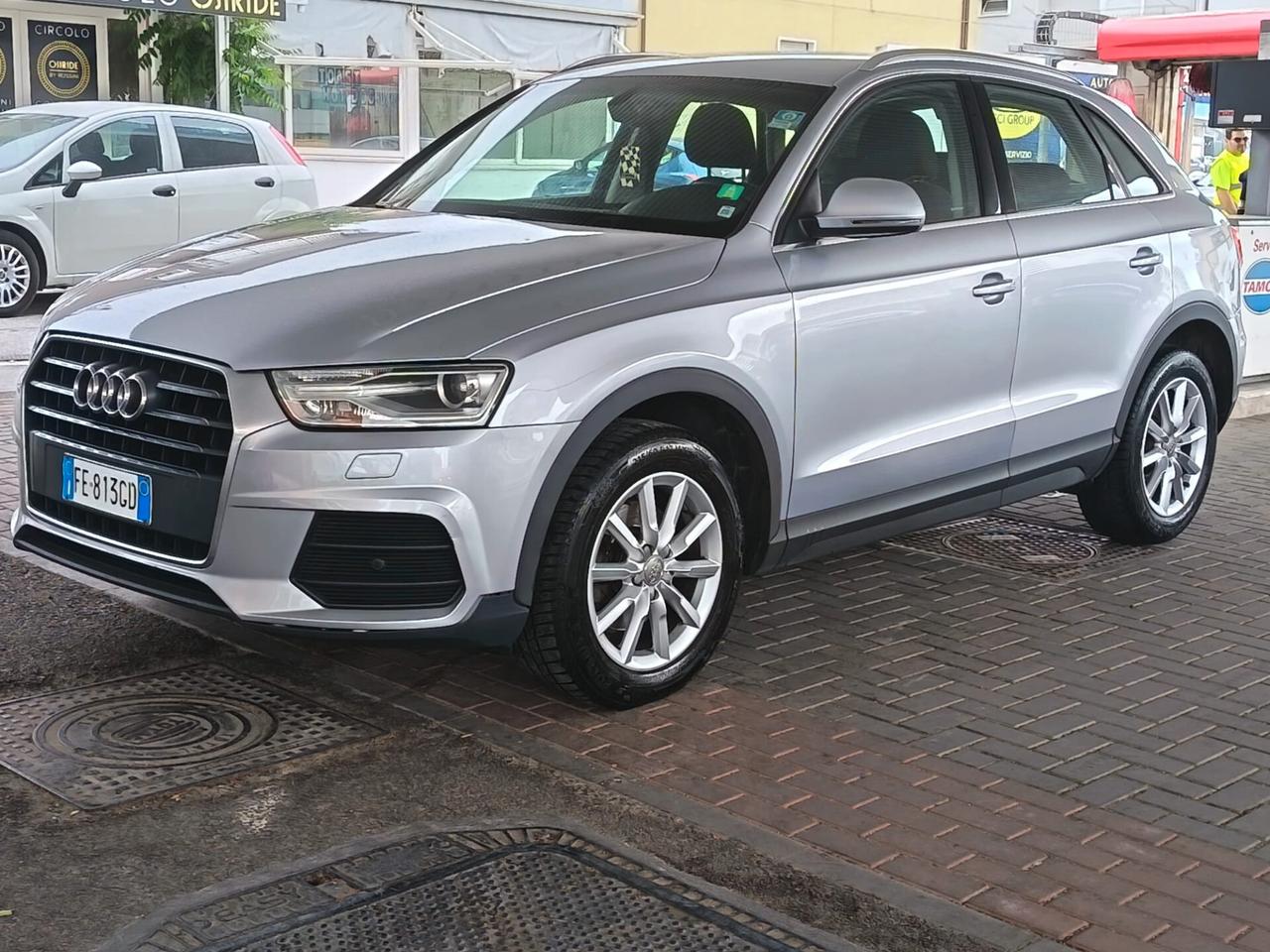 Audi Q3 2016 2.0 TDI 120 CV Business 12 MESI GARANZIA NAVI EURO6 NEOPATENTATI