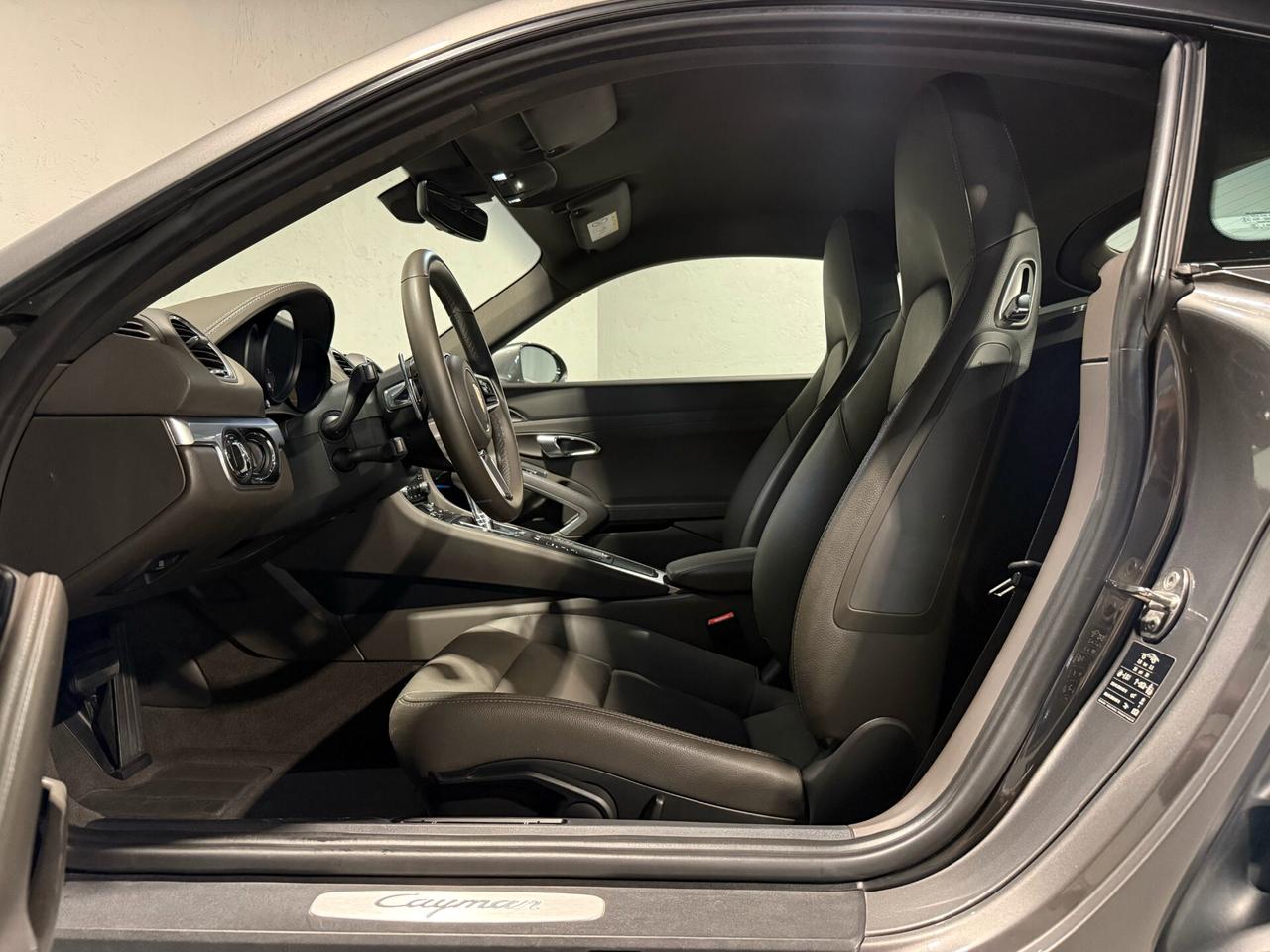 Porsche Cayman 718 PDK