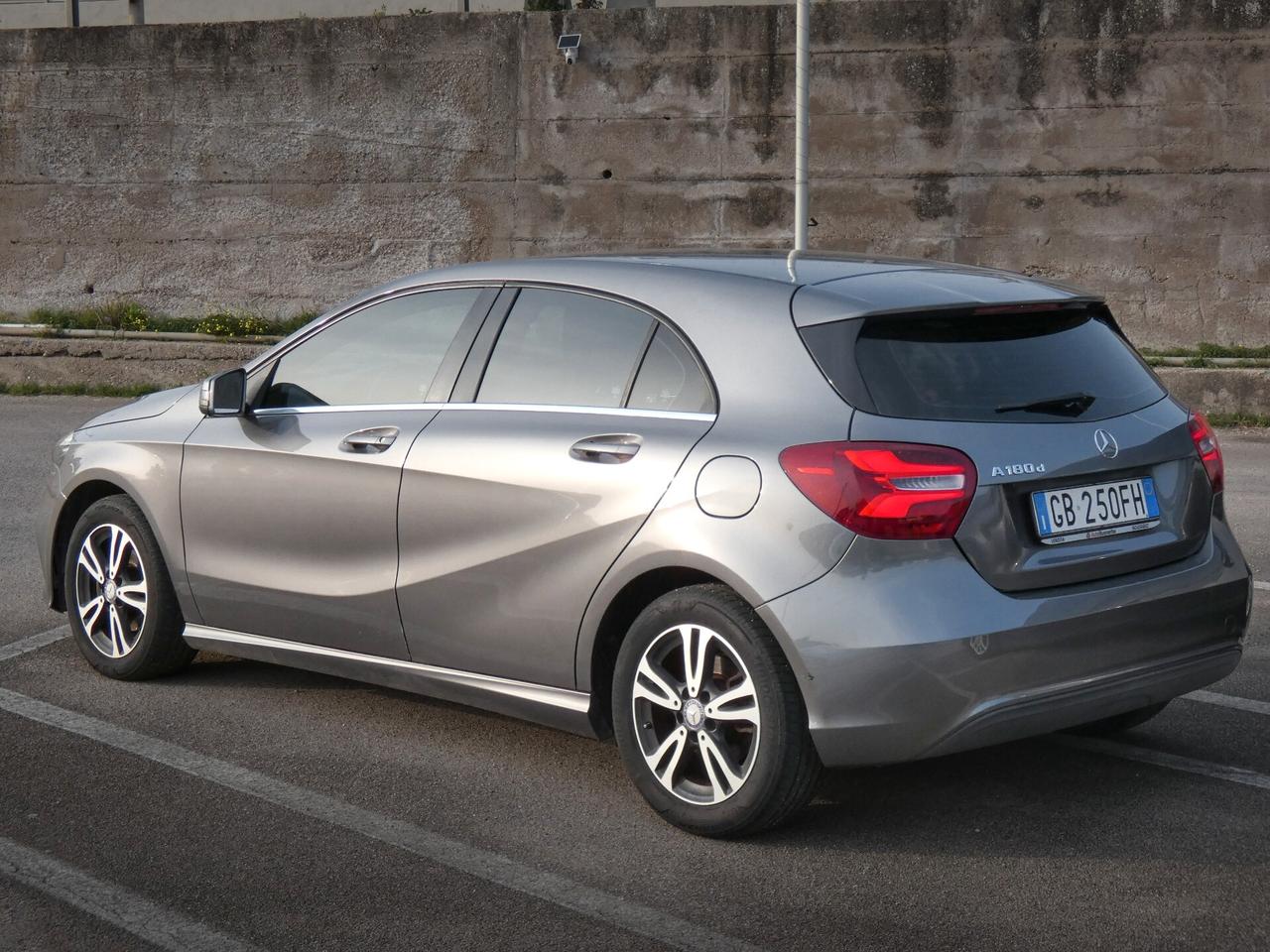 Mercedes-benz A 180 d Automatic Sport