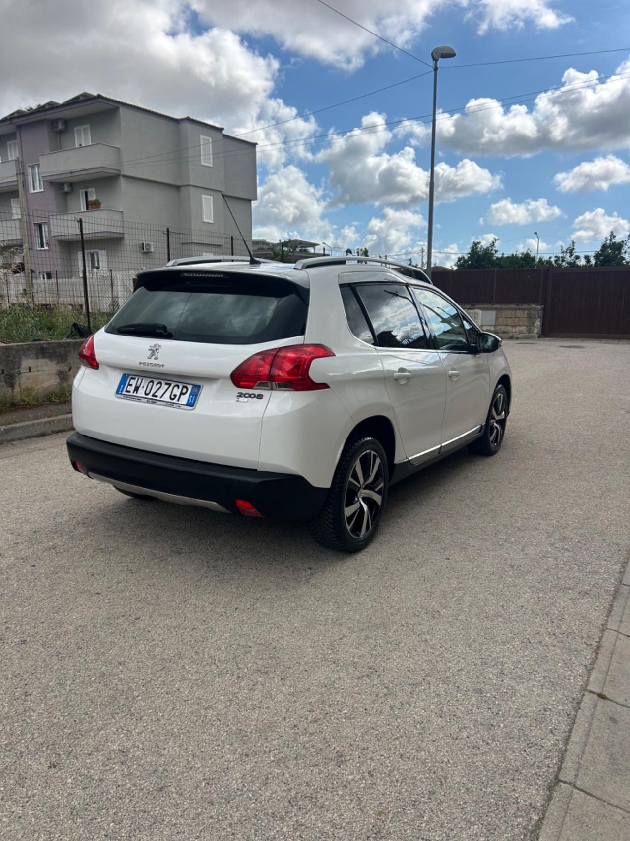 Peugeot 2008 1.6 e-HDi 92 CV Stop&Start Allure