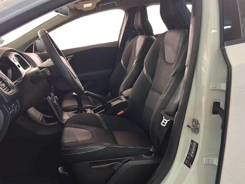 Volvo V40 D2 Momentum