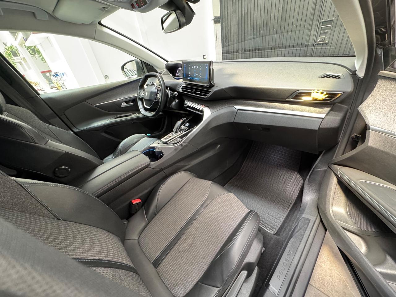 Peugeot 5008 BlueHDi 130 S&S EAT8 Allure Pack