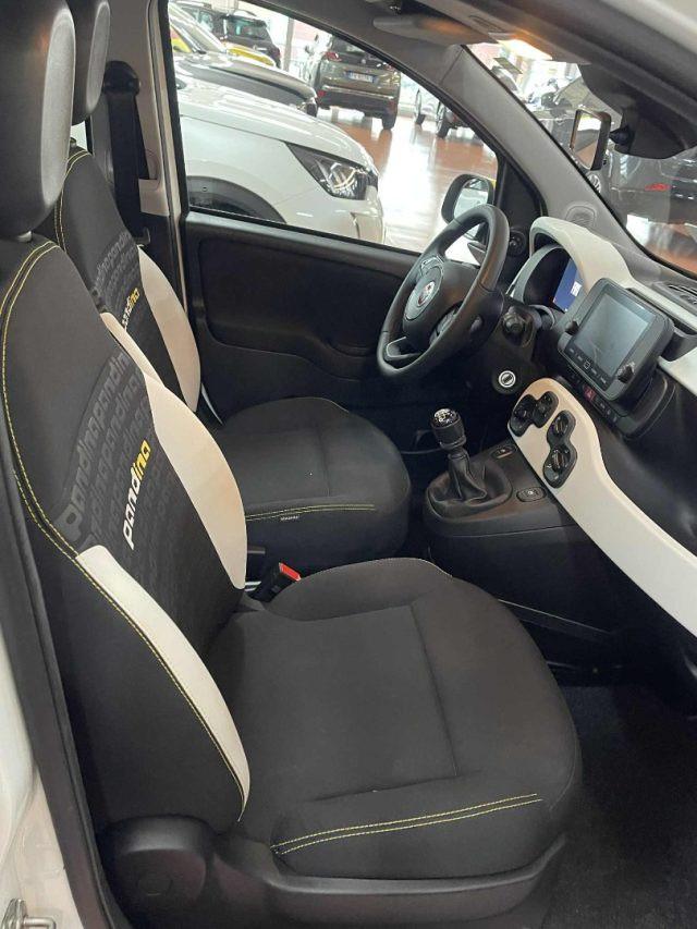 FIAT Panda 1.0 Hybrid Pandina PACK CROSS