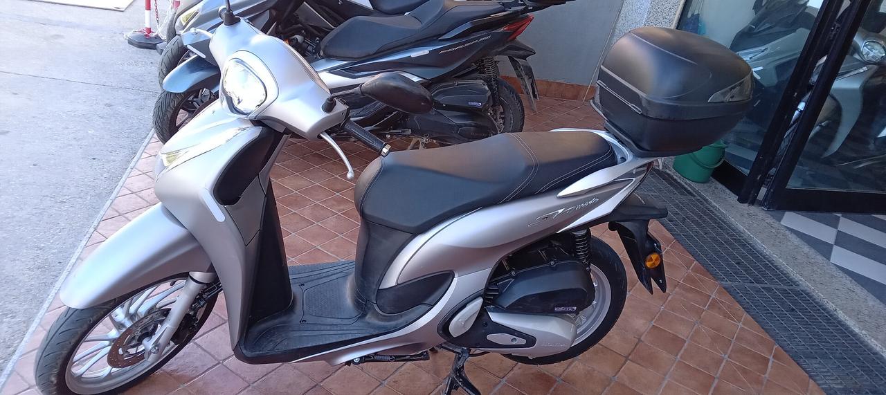 Honda SH 125 sport