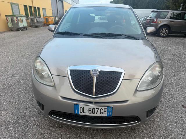 LANCIA Ypsilon 1.2 Argento senza nessun lavoro da fare