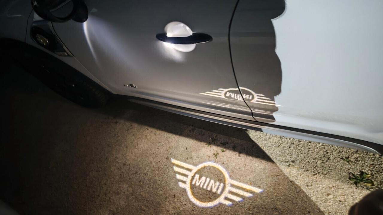 Mini Cooper S Countryman 1.5 Hype ALL4 136cv più 80 cv elettrico