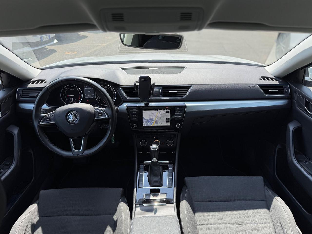 Skoda Superb Executive 2.0 TDI #12030