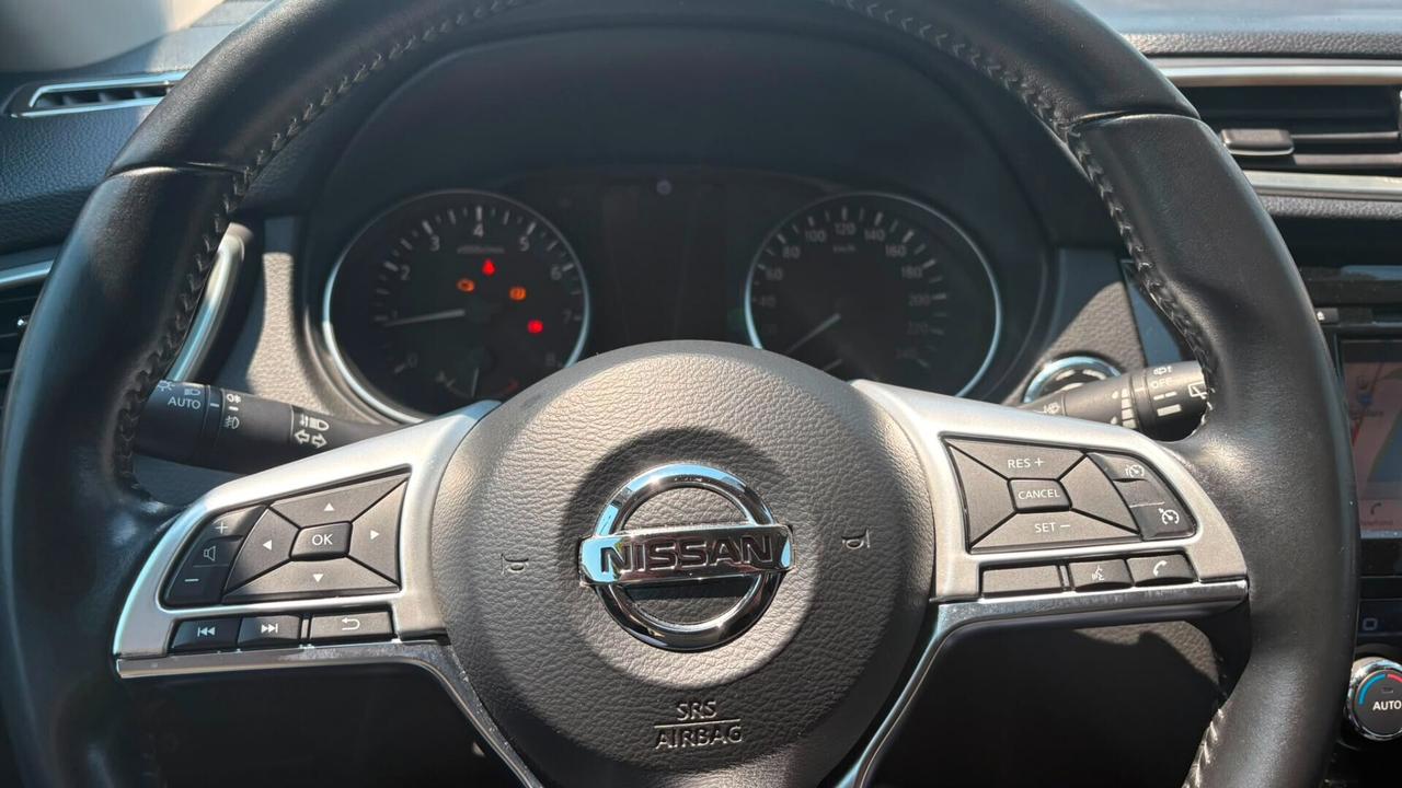 Nissan Qashqai 1.3 DIG-T 140 CV Tekna
