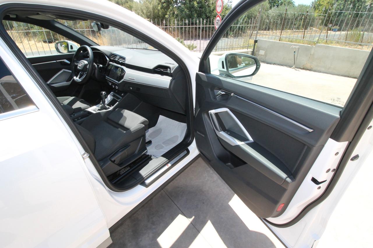 Audi Q3 35 TDI S tronic line edition|2021
