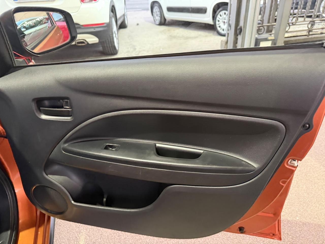 Mitsubishi Space Star 1.0 Invite
