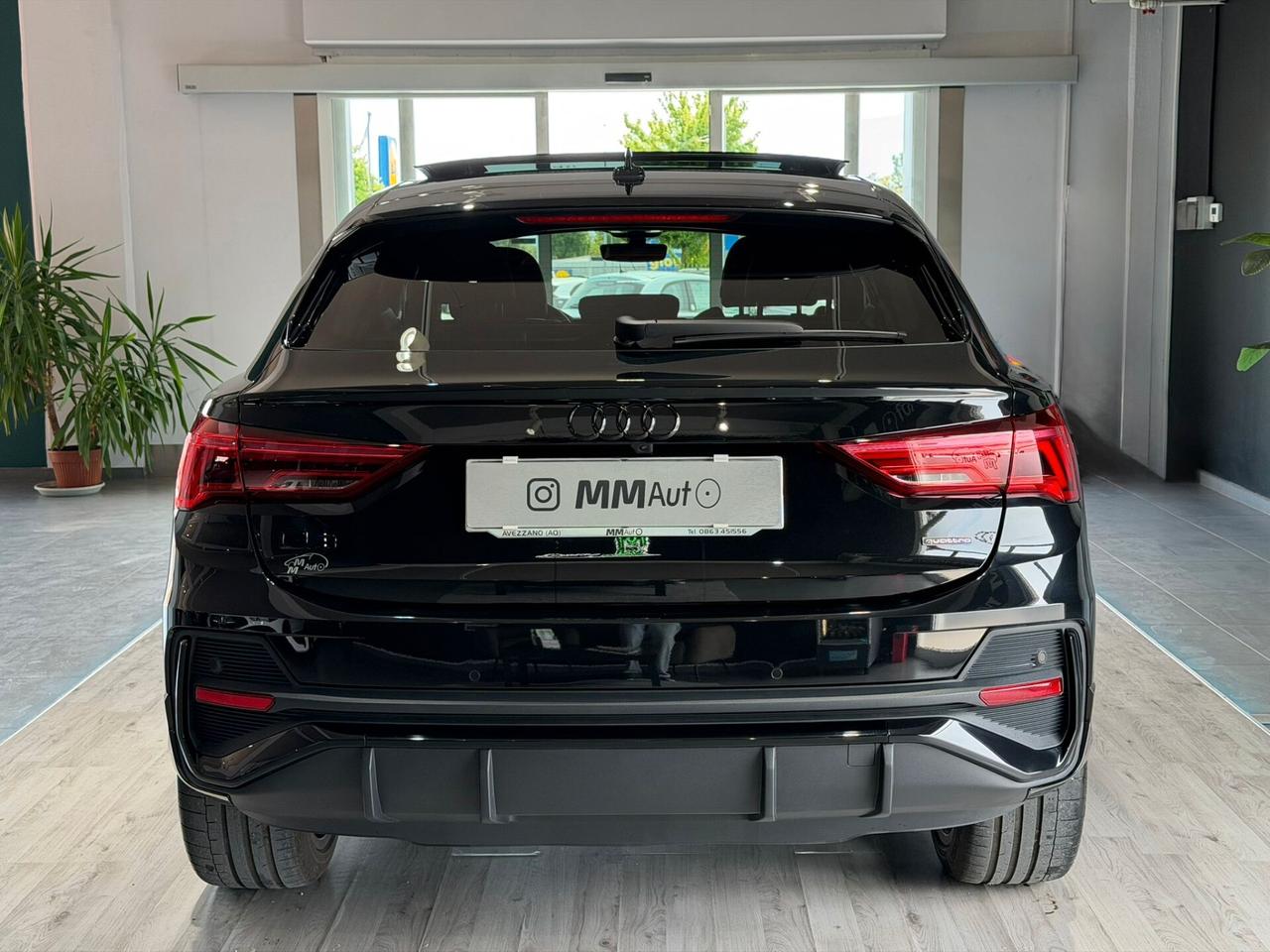 Audi Q3 SPB 35 TDI quattro S-Tronic S-Line Identity Black