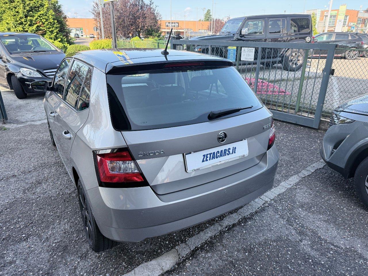 Skoda Fabia 5 Porte Fabia 1.0 mpi Twin Color Design Edition Argento 60cv