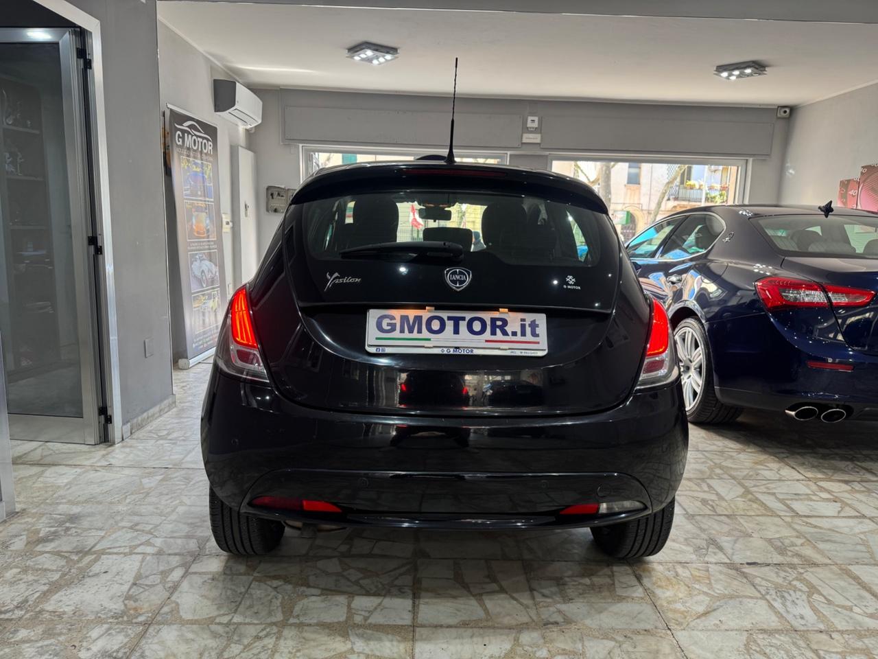 Lancia Ypsilon 1.3 MJT 95 CV Silver Occasione