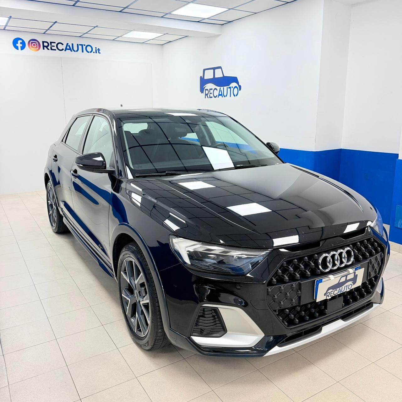 Audi A1 citycarver 30 TFSI S tronic Identity Contrast