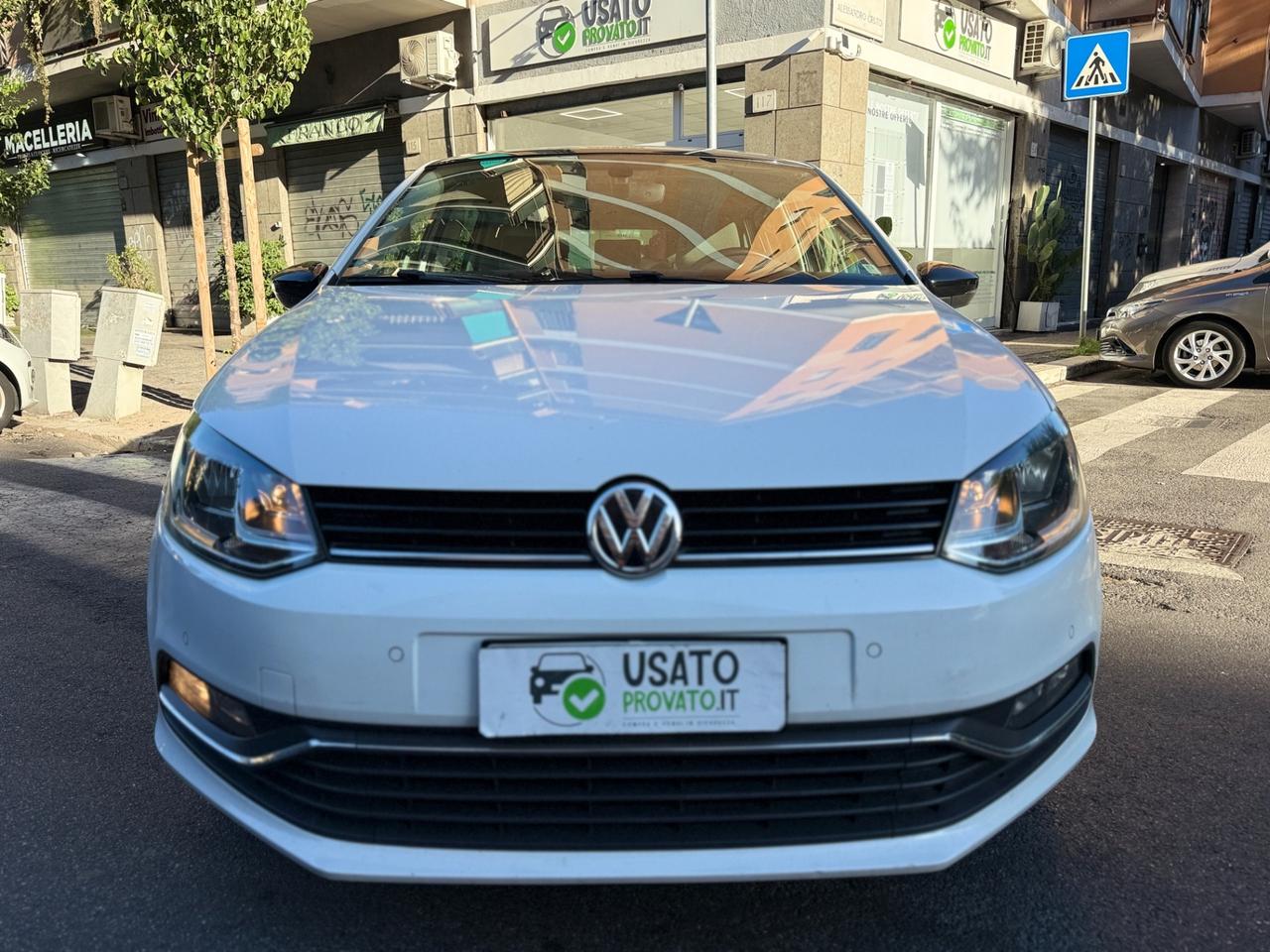 Volkswagen Polo 1.4 TDI 90cv Unipro TETTO Strafull!
