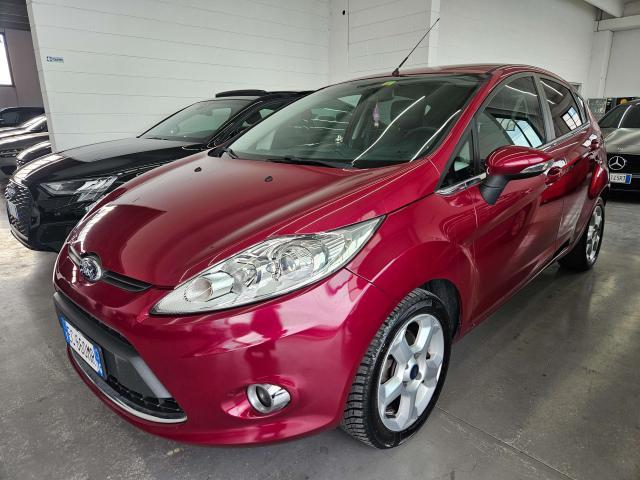 Ford Fiesta 5p 1.4 16v Titanium Gpl NEOPATENTATI