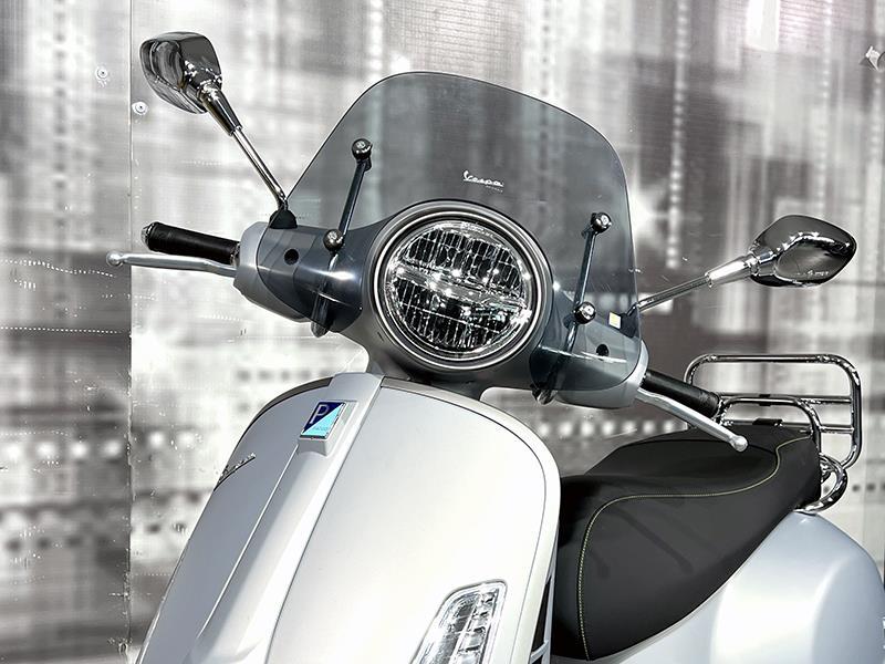 Piaggio Vespa GTS 300 SuperTech HPE