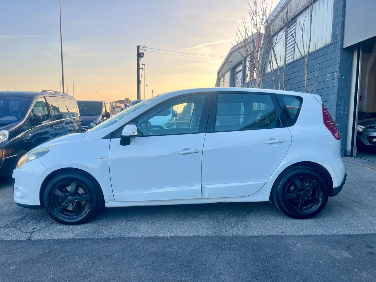 Renault Scenic Scénic X-Mod 1.5 dCi 110CV Luxe