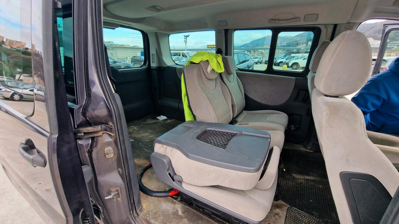 Peugeot Expert Tepee 2.0 HDi 136 CV N1 6 POSTI