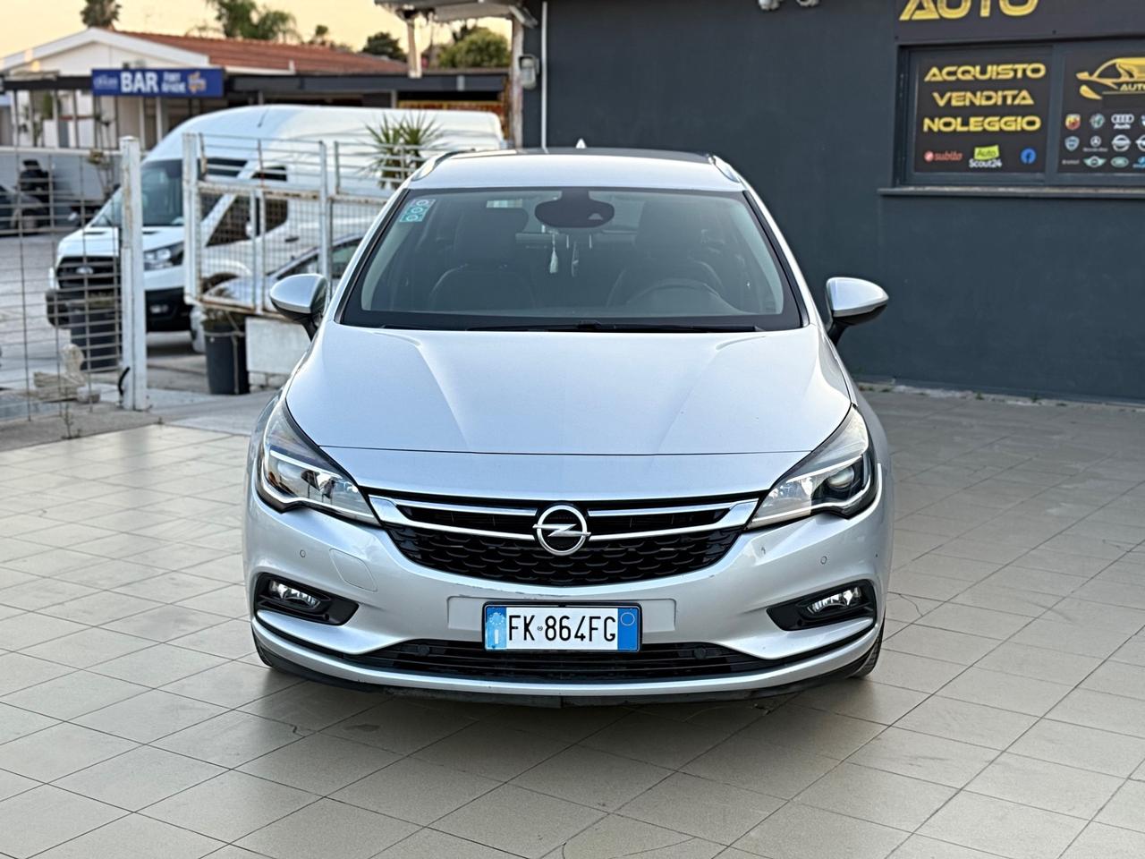 Opel Astra 1.6 CDTi 136CV aut. Sports Tourer Innovation Garanzia 12 Mesi