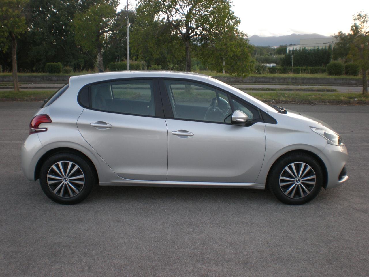 Peugeot 208 restyling 1.6 td, eccellente