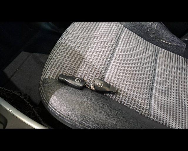 MERCEDES-BENZ B 200 cdi Sport