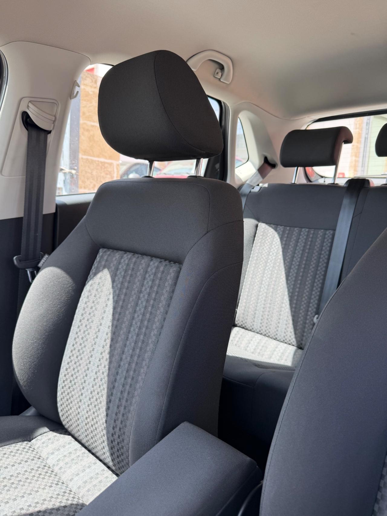 Volkswagen Polo TDI 1.4 75 cv-2016/NAVI/CLIMA
