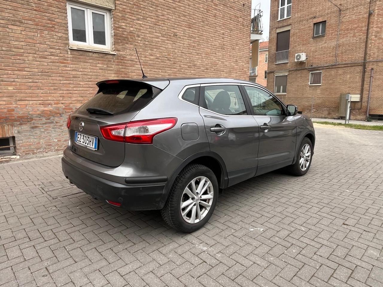 Nissan Qashqai 1.2 DIG-T Visia