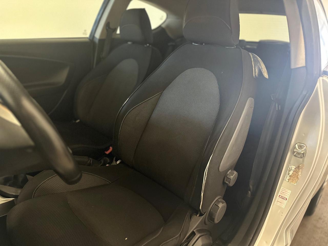 Alfa Romeo MiTo 1.6 JTDm-2 S&S Distinctive Sport Pack NEOPATENTATI
