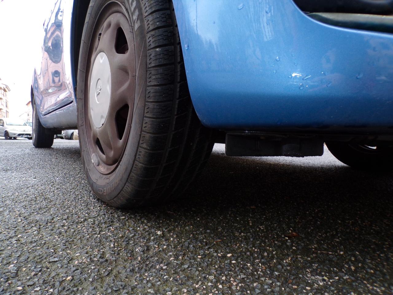 CHEVROLET SPARK DEL 2013 132.000 KM MOTORE 1.0 BENZINA / GPL X NEOPATENTATI