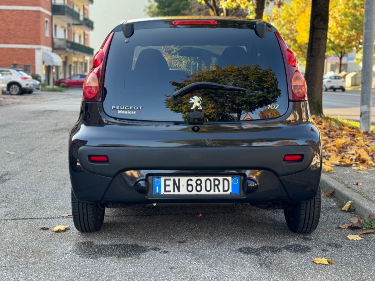 Peugeot 107 1.0 5p. Superga - NEOPATENTATI - GOMMATA NUOVA