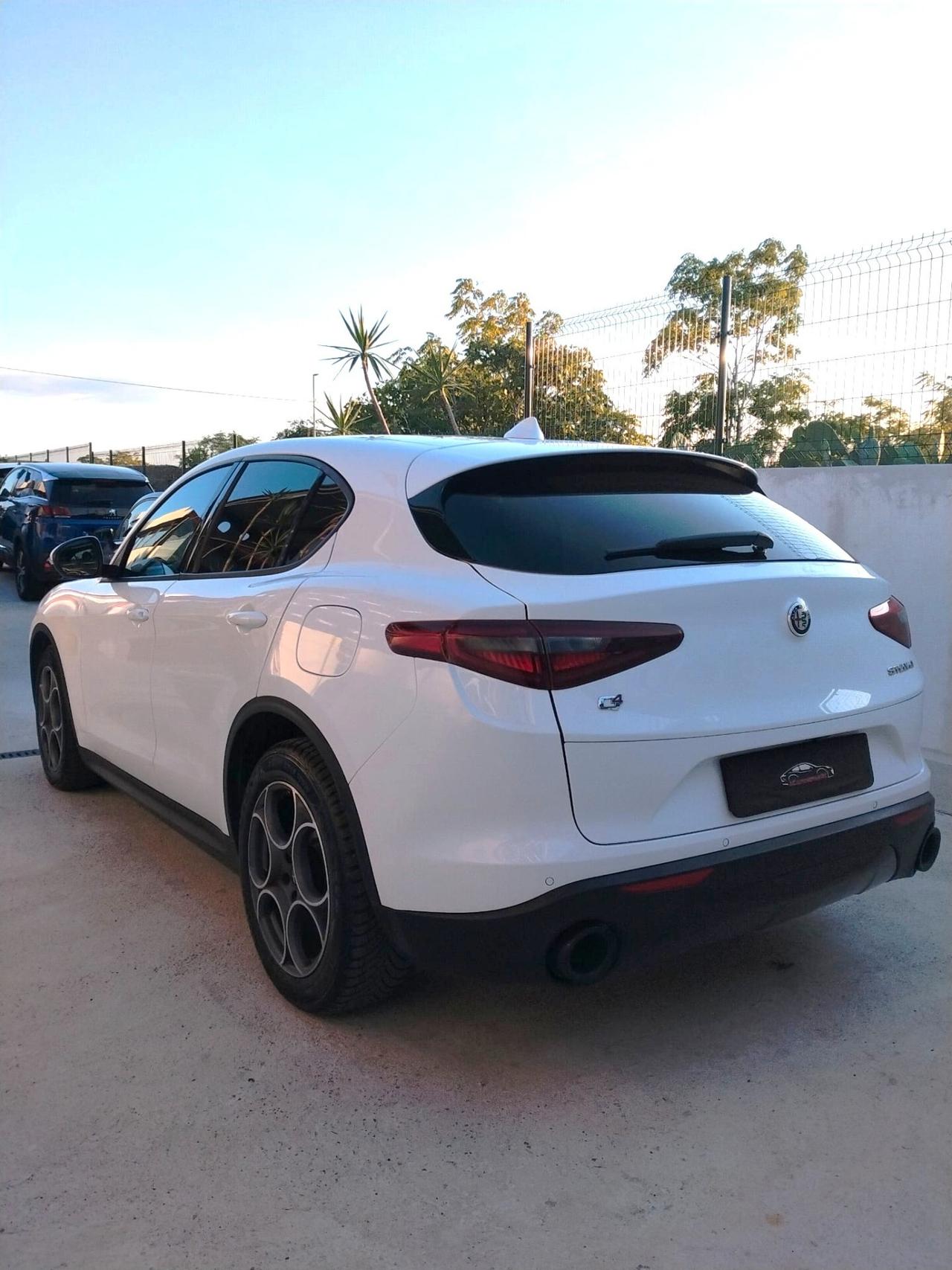 Alfa Romeo Stelvio 2.2 Turbodiesel 190 CV AT8 Q4