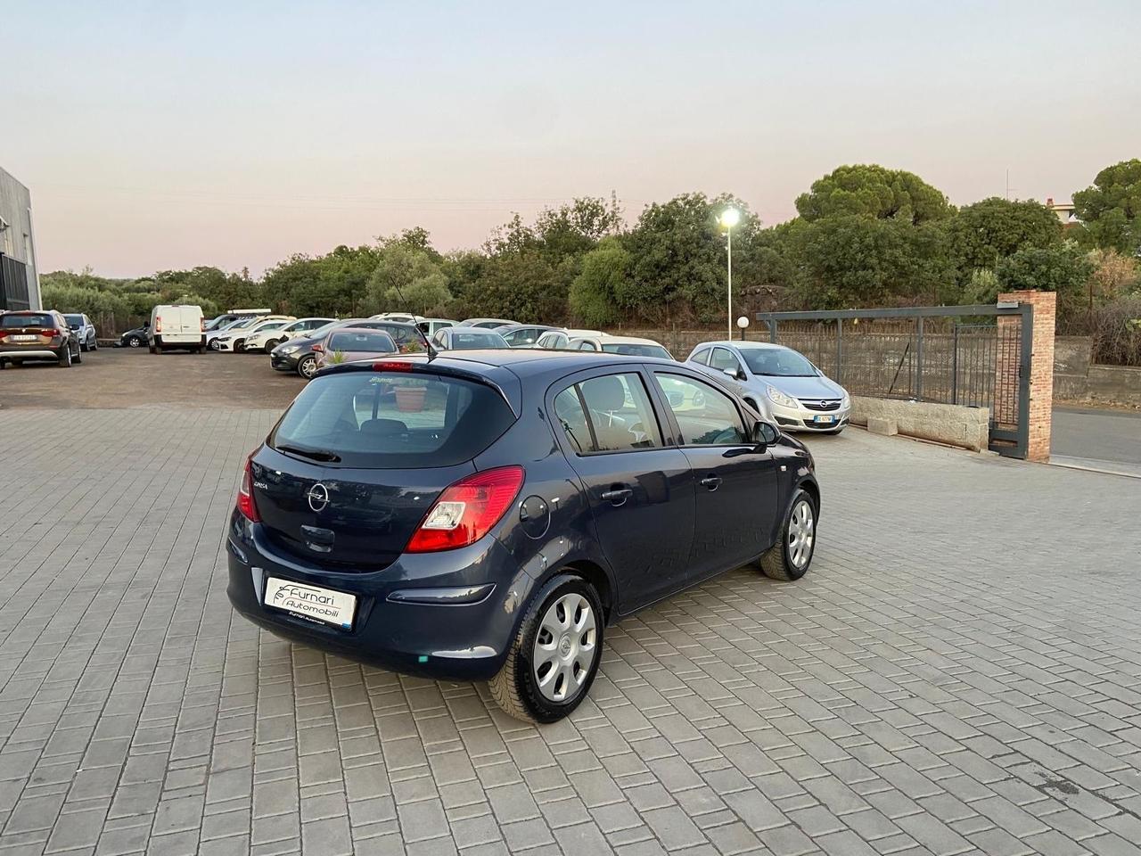 Opel Corsa 1.2 5 porte Enjoy