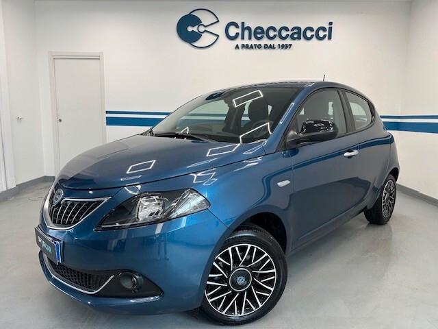 Lancia Ypsilon 1.0 firefly hybrid Gold s * 2024 * 10.000 KM *