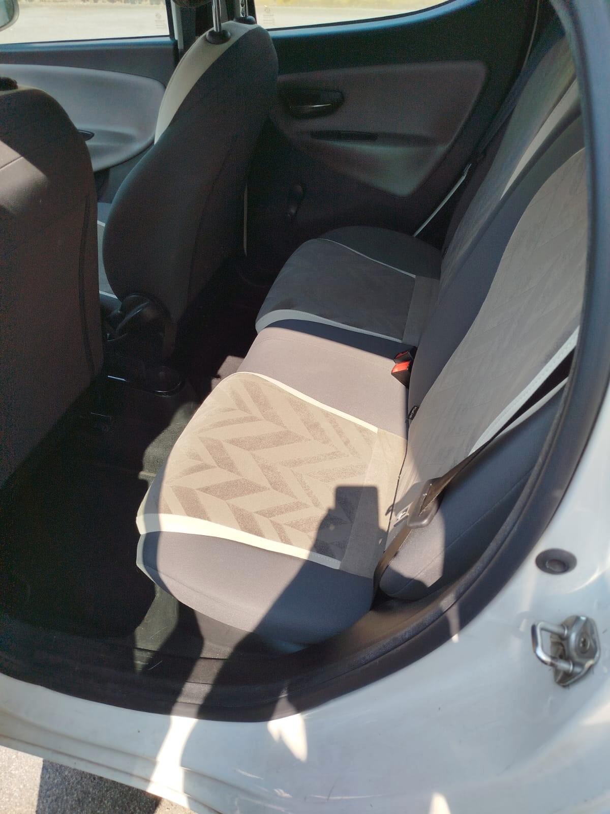 Lancia Ypsilon 1.2 69 CV 5 porte Gold