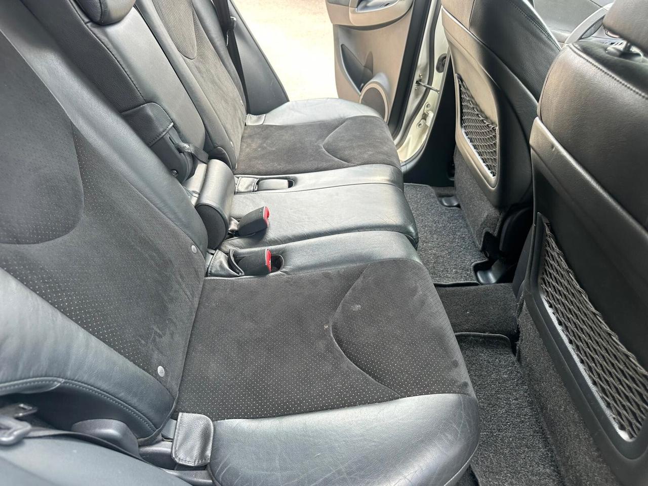 Toyota RAV4 Crossover 2.2 D-Cat A/T 150 CV Executive
