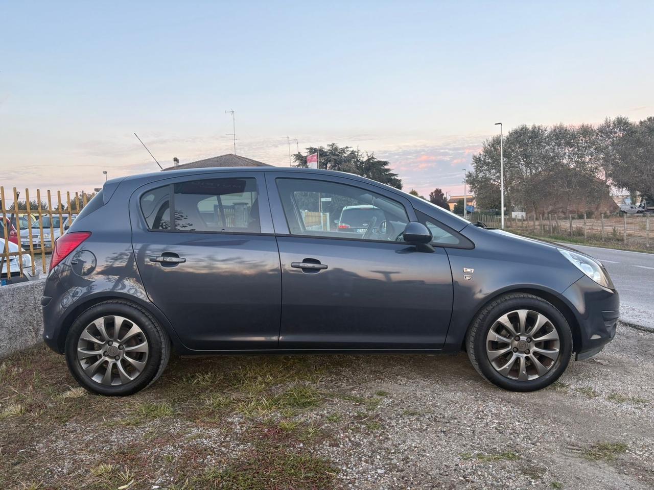Opel Corsa 1.2 5 porte Edition