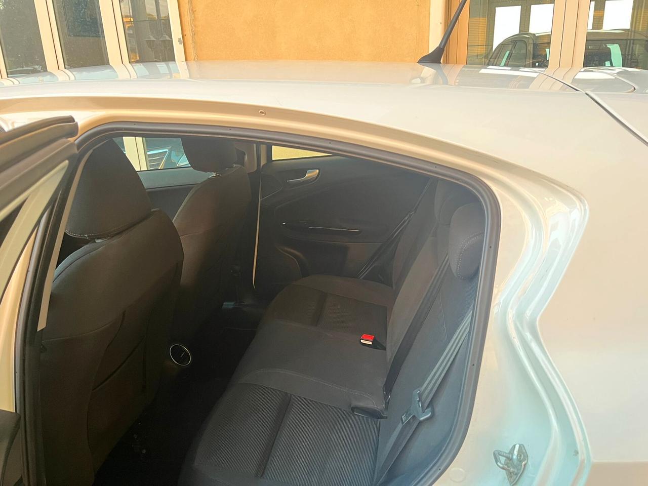 Alfa Romeo Giulietta 1.6 JTDm-2 105 CV Distinctive