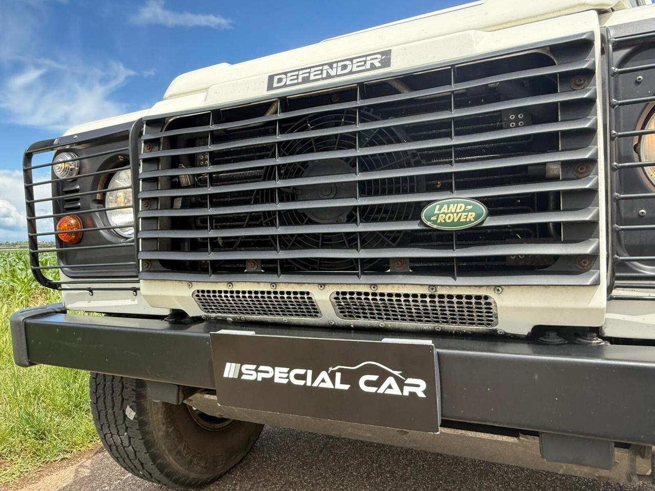 Land Rover Defender 90 2.5 Td5 SW