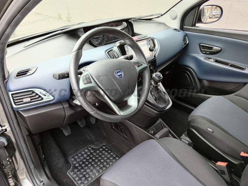 Lancia Ypsilon Ypsilon 1.0 firefly hybrid Platino s&s 70cv