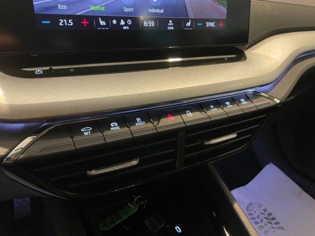 SKODA Octavia 2.0 TDI DSG Wagon TOUR LED ACC DAB+