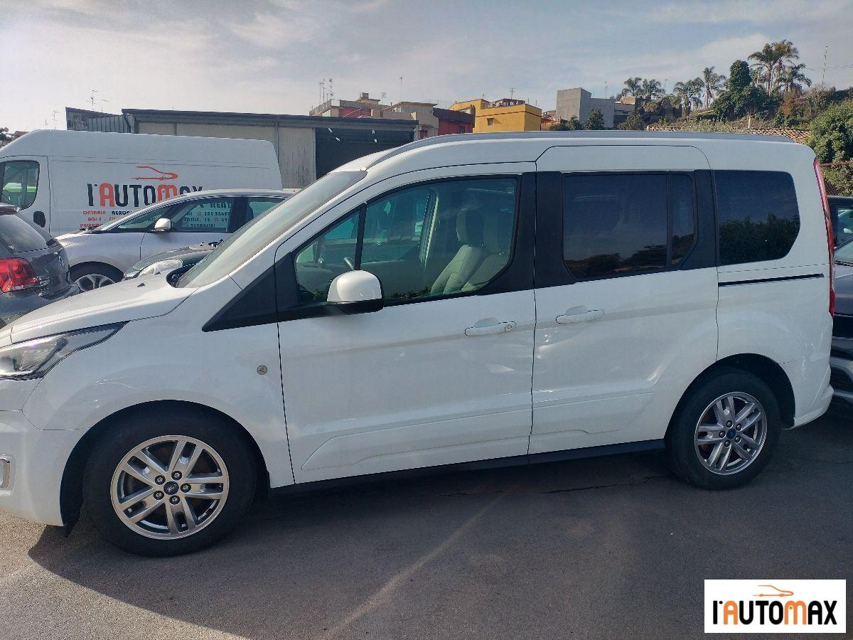 FORD - Tourneo Connect - 1.5 TDCi 120CV aut. Tit.