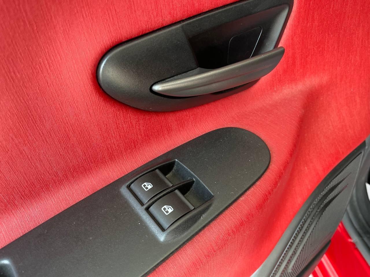 Lancia Ypsilon 1.2 - Distribuzione Eseguita