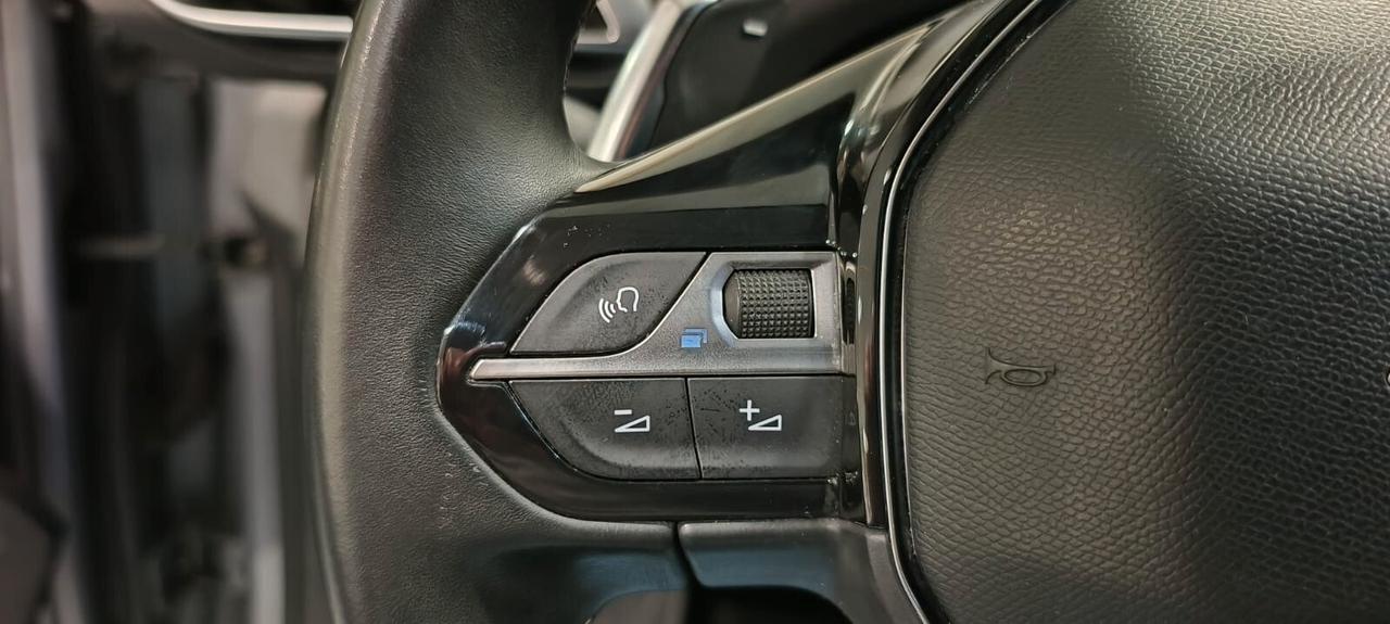 Peugeot 3008 BlueHDi 130 S&S EAT8 Allure Pack