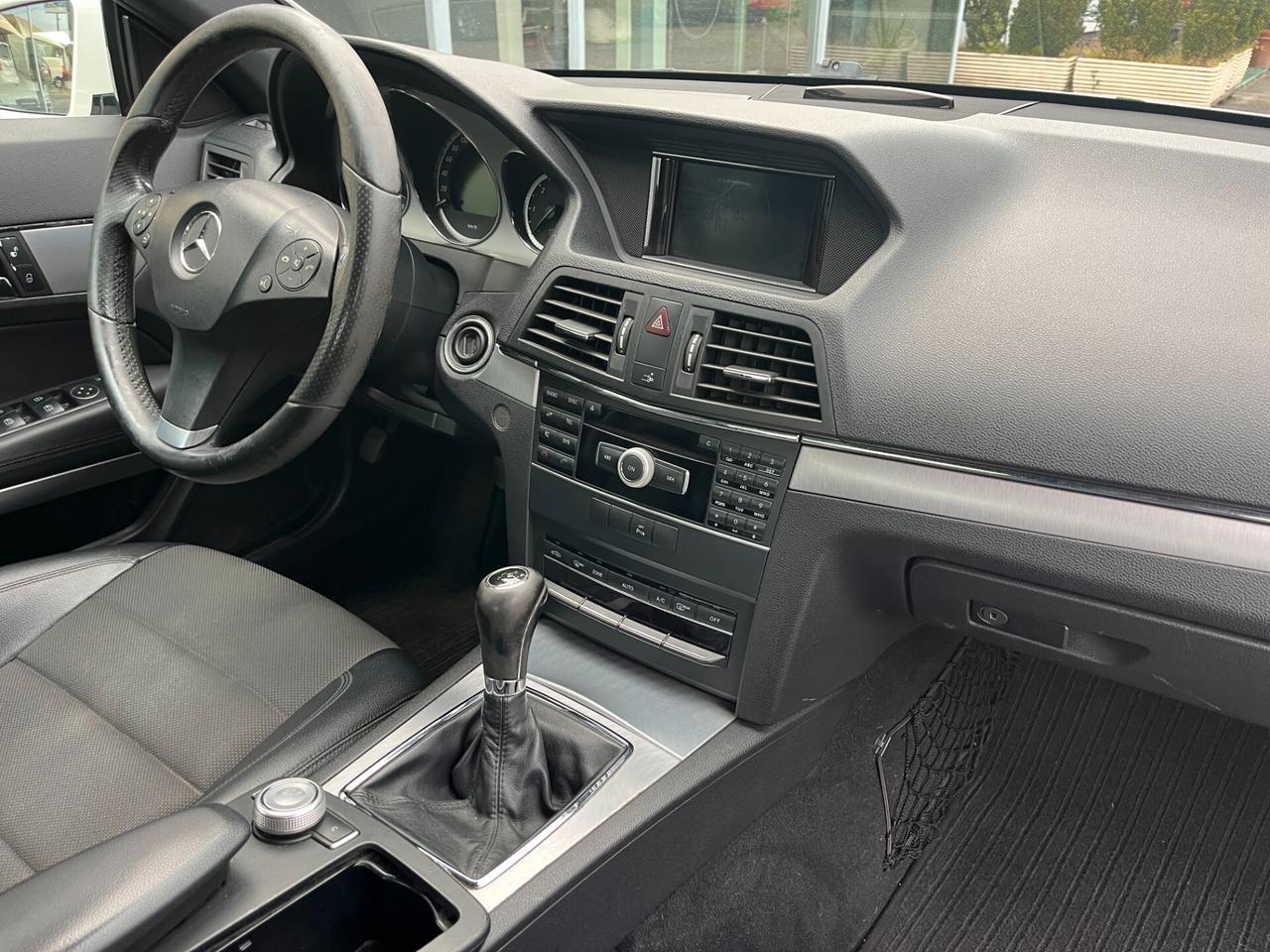 Mercedes-benz E 220 200 CDI Sport