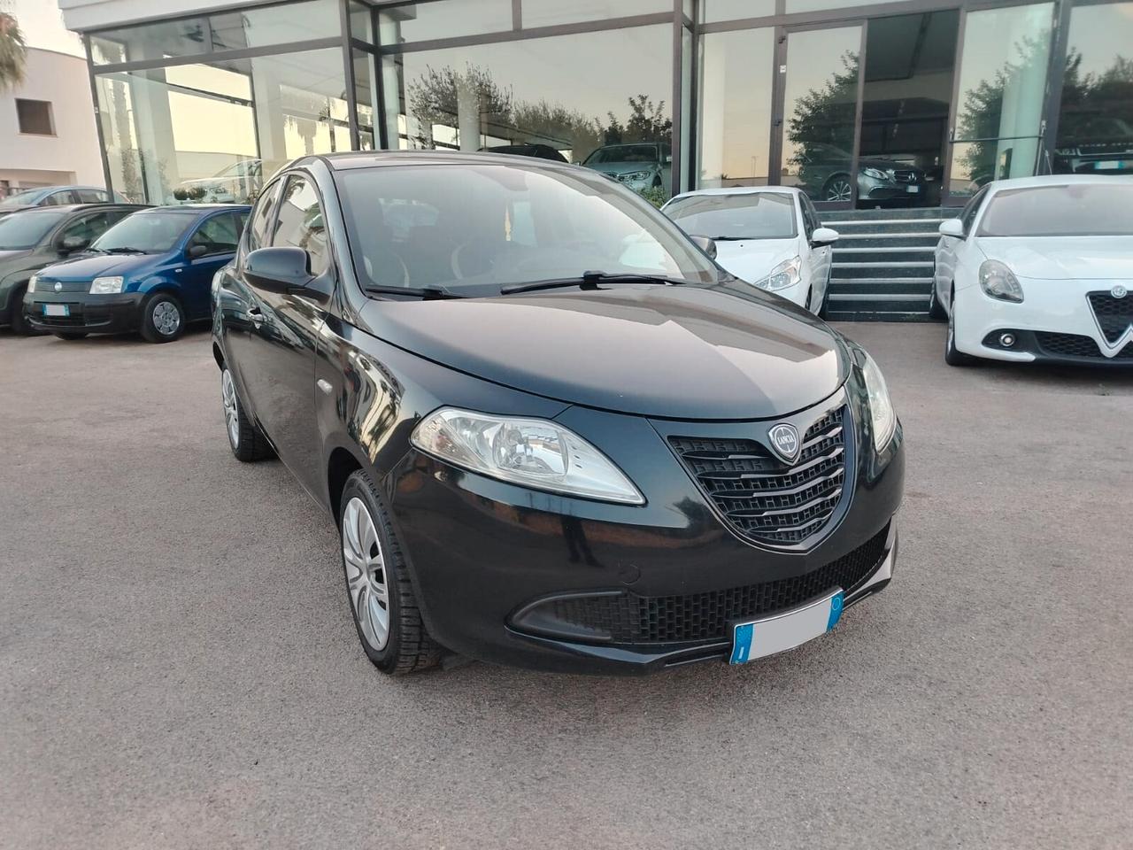Lancia Ypsilon 1.2 Ecochic Gpl rinnovato fino al 2034