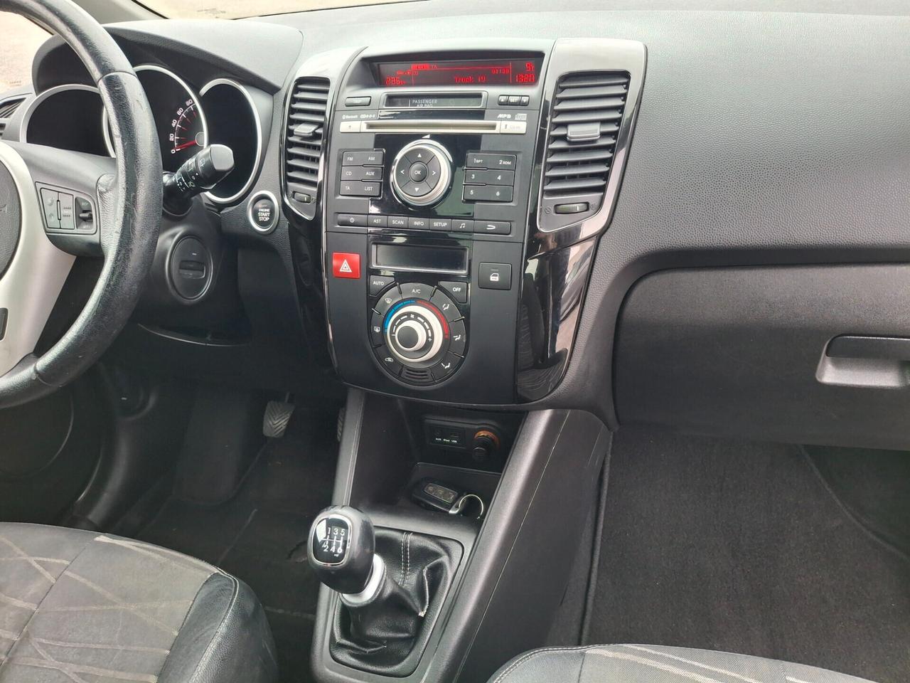 Kia Venga 1.6 CRDi-TETTO PANORAMICO APRIBILE-