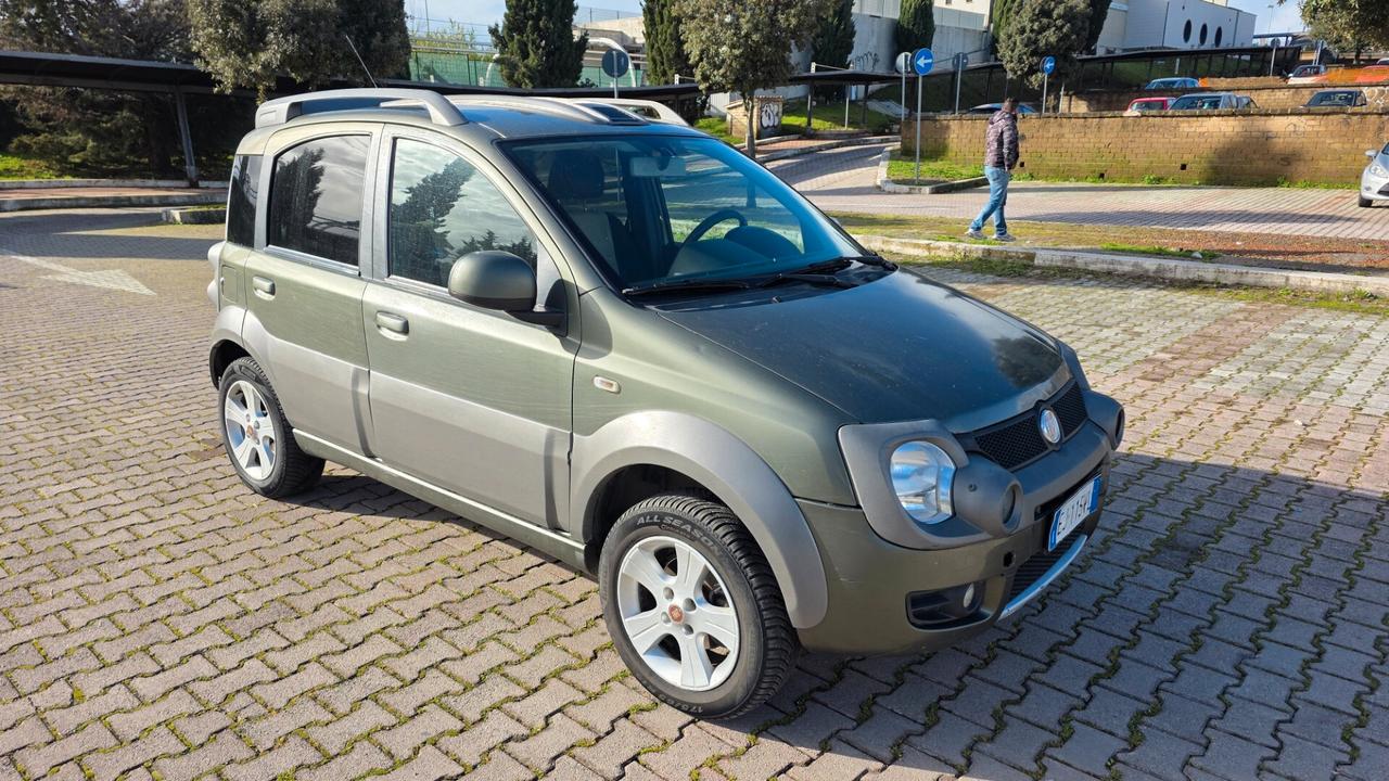 Fiat Panda 1.3 MJT 16V DPF 4x4 Cross