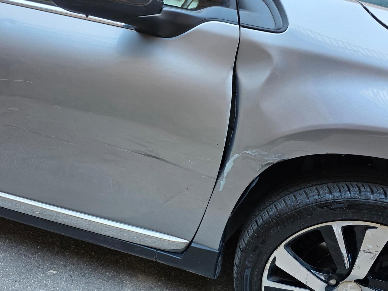 Peugeot 2008 Allure 1600 HDI 100cv